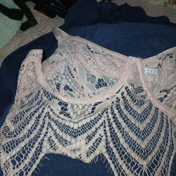 Bra and panty - Picture 4 of 7